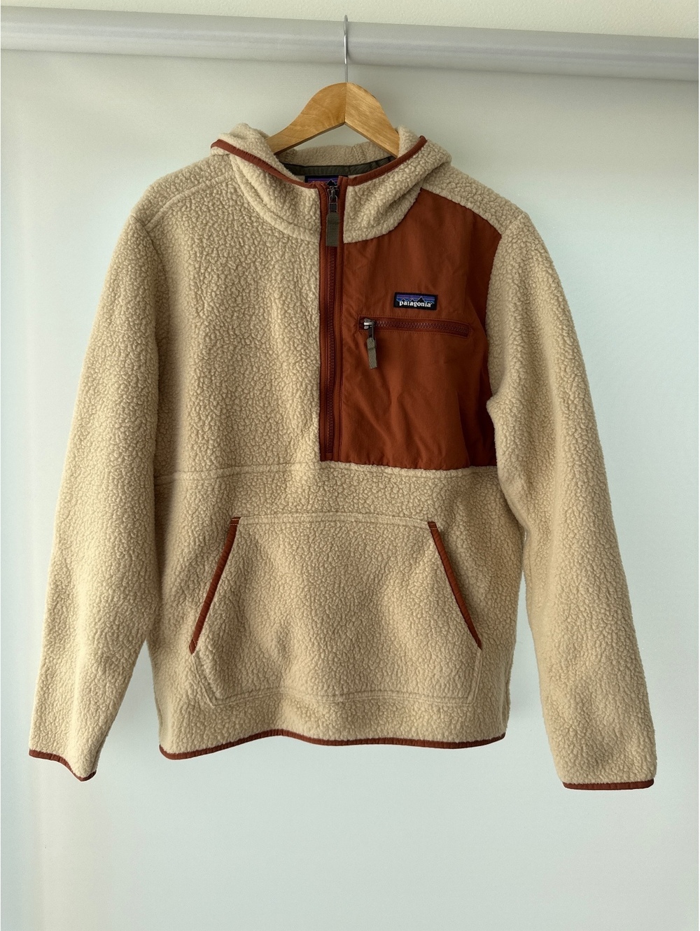 Patagonia Retro Pile Fleece Pullover Mens M Cream Rust Hooded Snap
